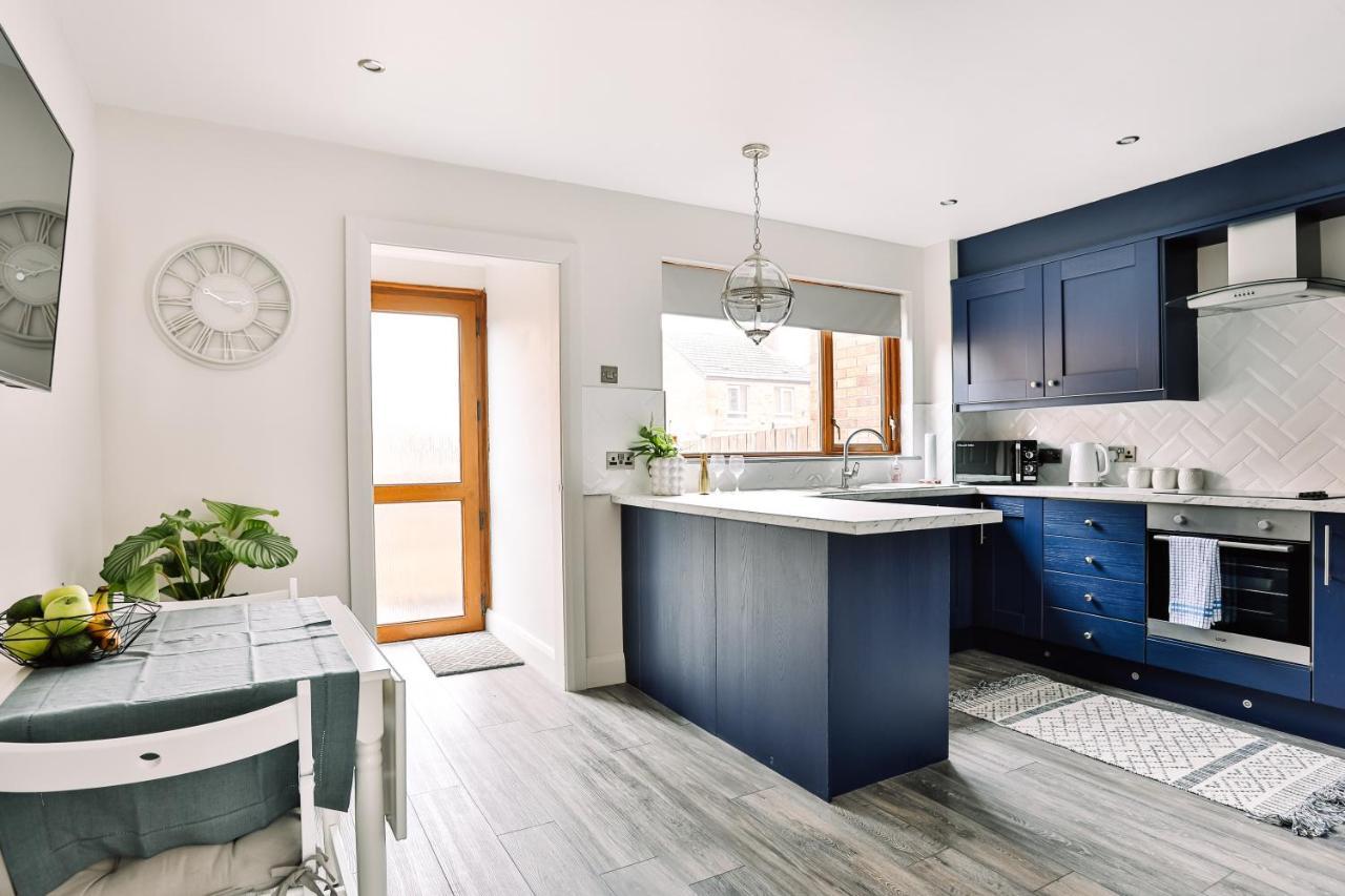 Family Town House Villa Belfast Bagian luar foto
