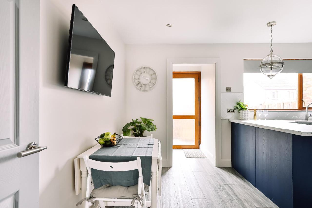 Family Town House Villa Belfast Bagian luar foto